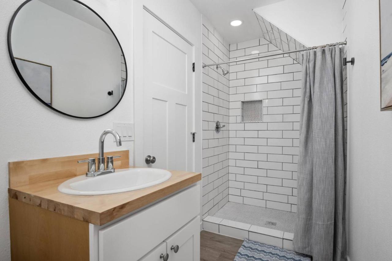 Ocean Rogue Inn Unit 12 Rockaway Beach Bagian luar foto