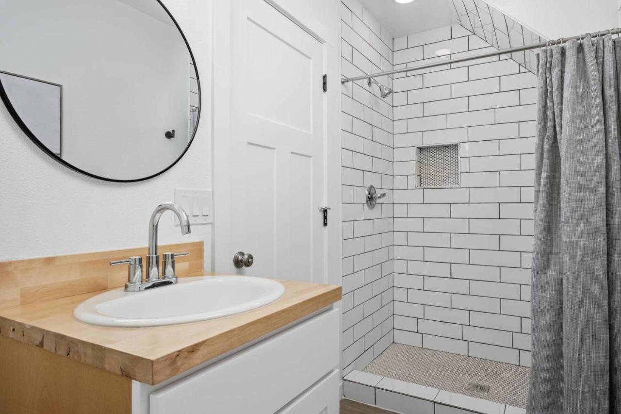 Ocean Rogue Inn Unit 12 Rockaway Beach Bagian luar foto